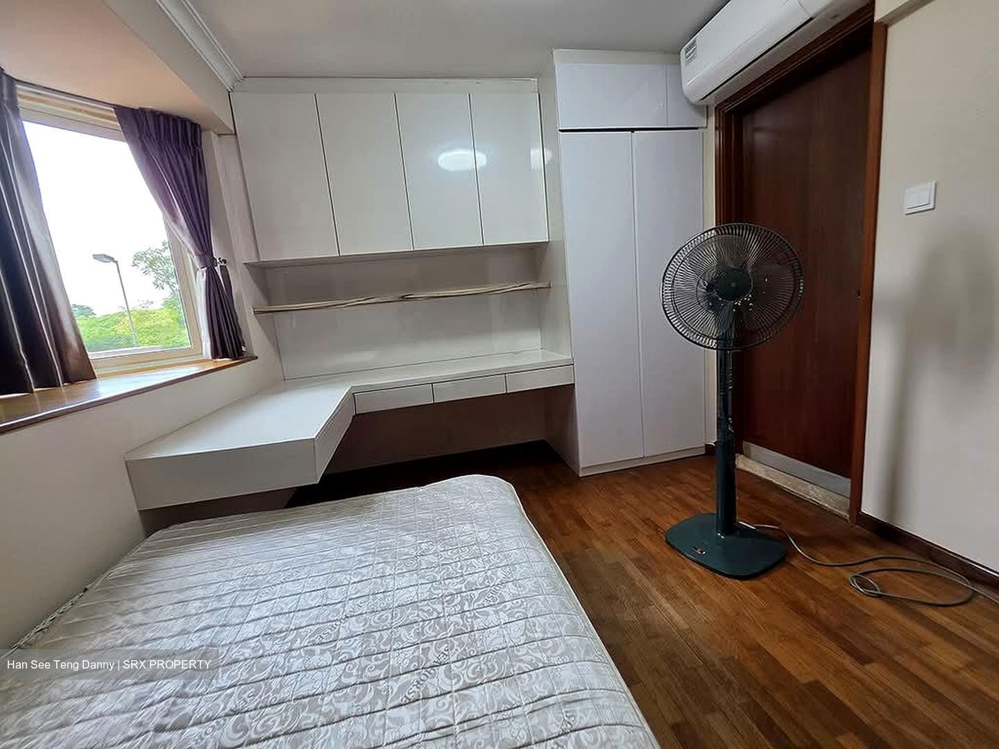 Evergreen Park (D19), Apartment #578498171